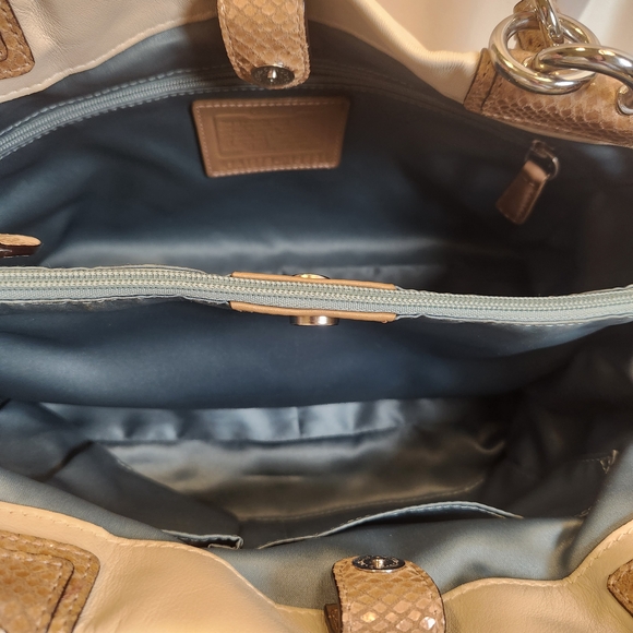 Coach Penelope Carryall Bag Leather And Snakeskin With Matching Wallet/Wristlet - Picture 8 of 17